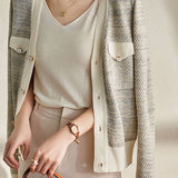 Chanel-style V-neck long-sleeved cardigan with pockets