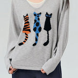 Fake two - piece long - sleeved cat - pattern knitted sweater.