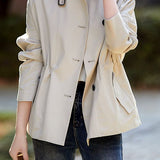 Simple lapel trench coat.