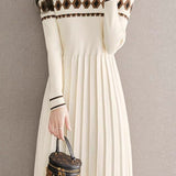 Elegant Diamond-pattern Round-neck Knit Dress