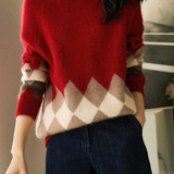 Diamond Pattern Round Neck Knit Sweater