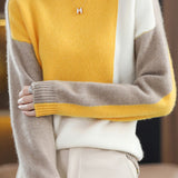 Loose and casual two-tone sweater