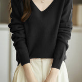 Solid-color versatile knitted shirt