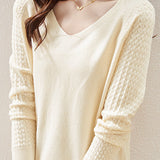 Solid-color V-neck knitted top