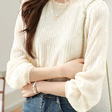 Round-neck lace solid-color bottoming shirt