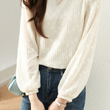 Round-neck lace solid-color bottoming shirt