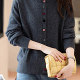 Simple solid-color knitted cardigan