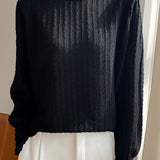 Lace-trimmed semi-high-neck base layer shirt