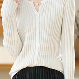 Round-neck knitted cardigan