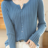 Round-neck knitted cardigan