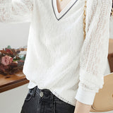 Chanel-style V-neck lace bottoming shirt