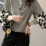 Striped lantern-sleeve shirt that is slimming and all-match