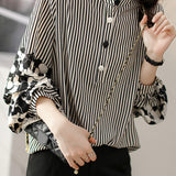 Striped lantern-sleeve shirt that is slimming and all-match