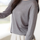 Round-neck pullover knitted sweater