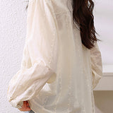 Shirt with lace flounce collar