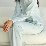 Round-neck pajama set with breast pads