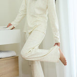 Round-neck pajama set with breast pads