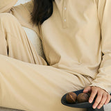 Round-neck pajama set with breast pads