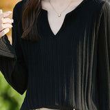 Half-open V-neck loose base layer shirt