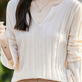 Half-open V-neck loose base layer shirt