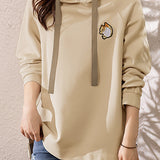 Raglan long-sleeved pullover hoodie