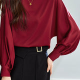 Solid color round-neck shirt