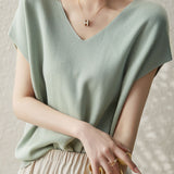 Solid - colored V - neck Knitted T - shirt