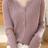 Round-neck knitted cardigan