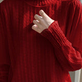 Lace-trimmed semi-high-neck base layer shirt