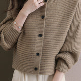 Elegant knitted cardigan