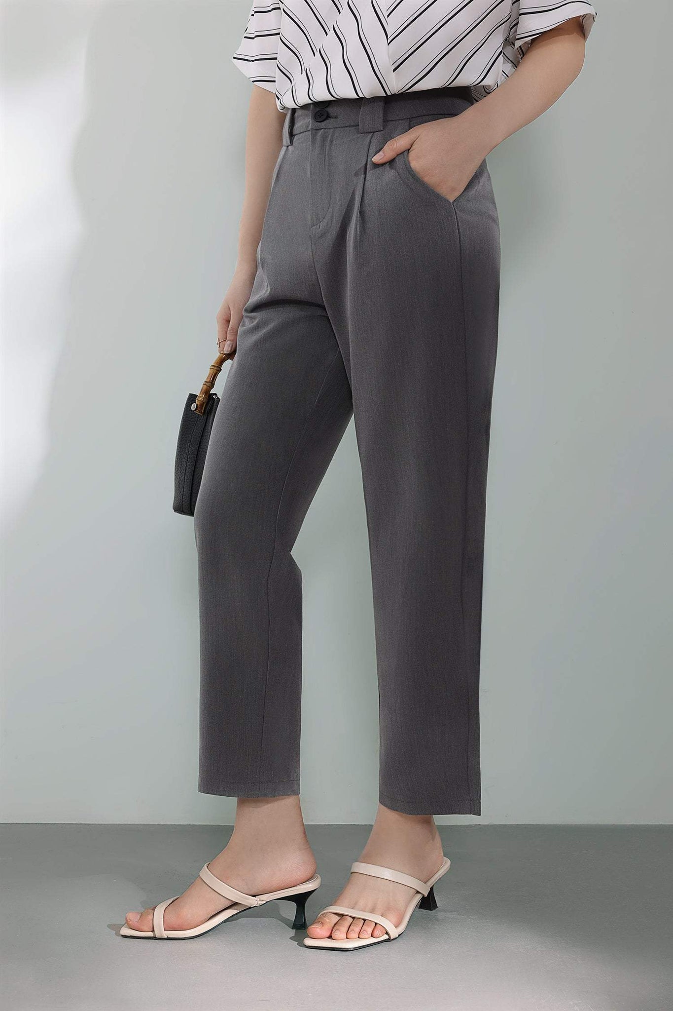 Front tuck basic long tapered pants in 3 colors