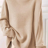 Casual and versatile knitted sweater