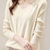 Solid-color V-neck knitted top