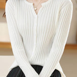 Round-neck knitted cardigan