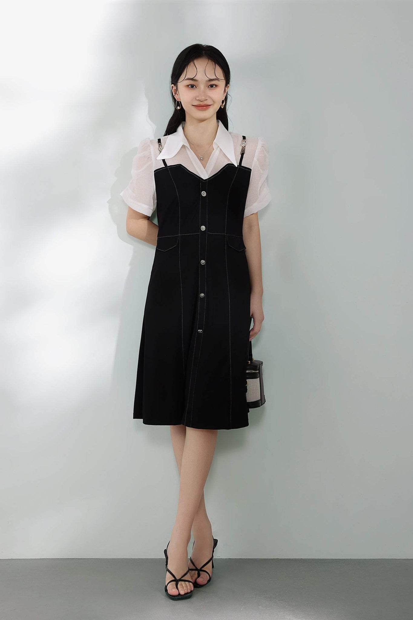 Layered style skipper color sheer switching flap decoration dress
