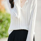 Half-open V-neck loose base layer shirt