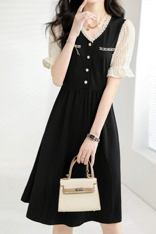 Embroidery lace decoration V-neck sheer sleeve flare dress