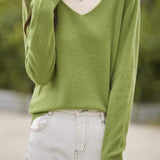 Solid-color versatile knitted shirt