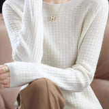 All-matching round-neck knitted top