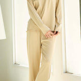 Round-neck pajama set with breast pads