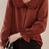 Stylish age - reducing shirt with Peter Pan collar